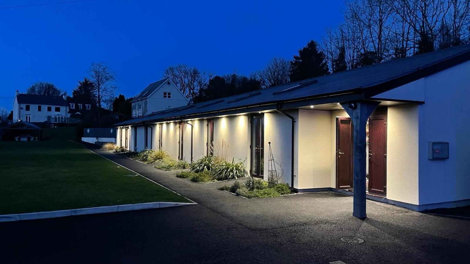 Apartamento The Old Mountain Stables Caerllwyn Ganol Farm Newport  Exterior foto