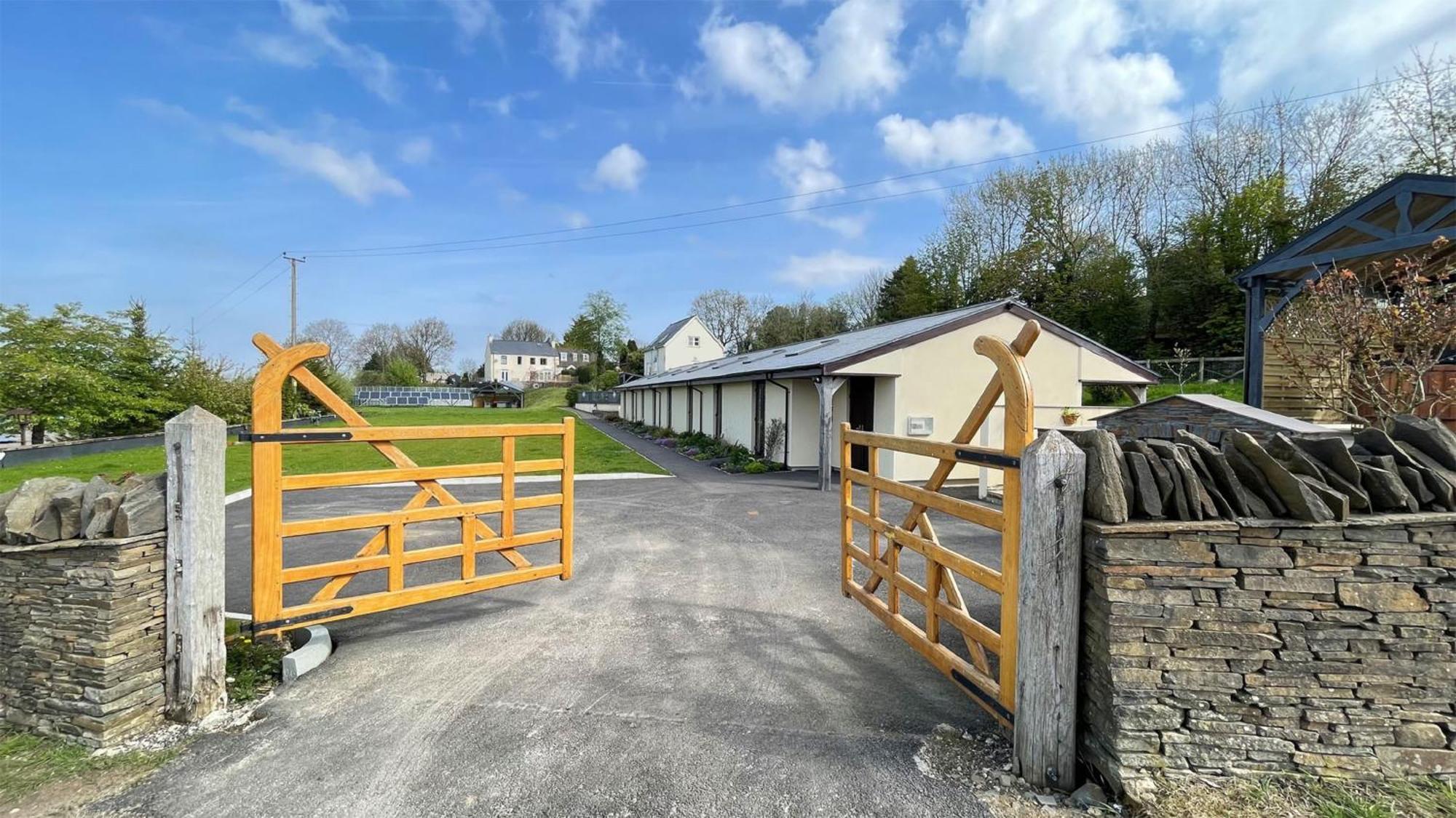 Apartamento The Old Mountain Stables Caerllwyn Ganol Farm Newport  Exterior foto